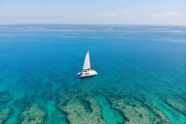 a small boat in a body of water